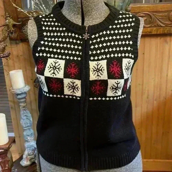 Christopher & Banks Jackets & Blazers - Christopher and Banks petite holiday women’s sweater vest. Petite small.